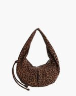 Moon-Shaped Bag – Elegance & Style in Every Detail - Image 4